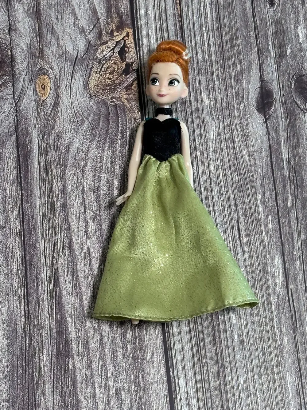 Disney Frozen Anna Doll Green Black Gown Updo Hair Blue Eyes 4